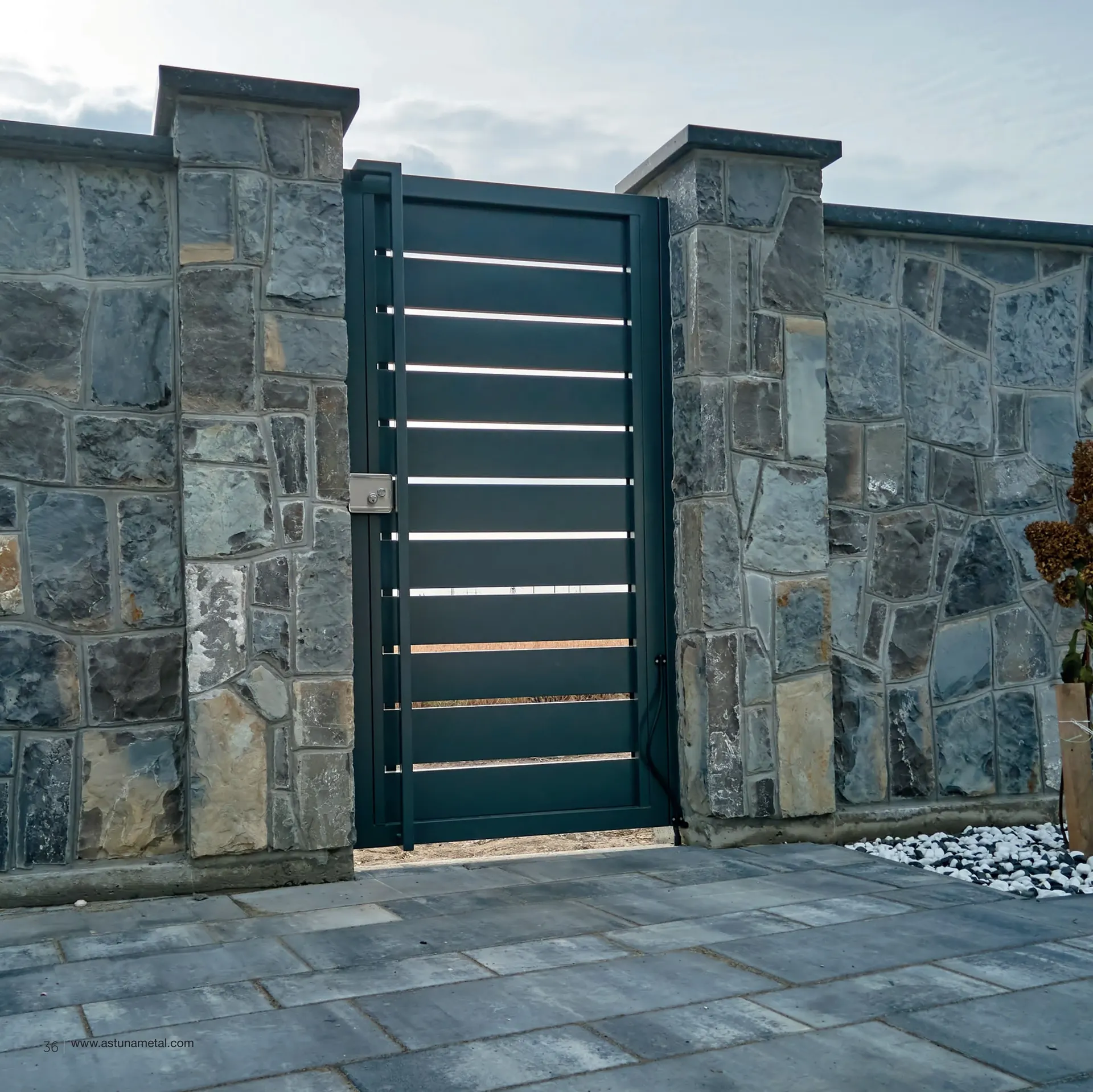 K Series — Gates & Doors